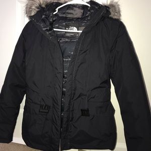 Women’s Northface winter jacket